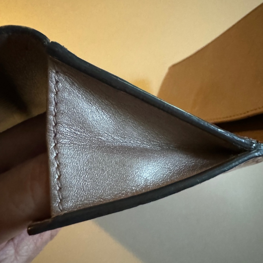GUCCI Guccisima Patent Leather long Heart Wallet Authentic - Picture 9 of 16